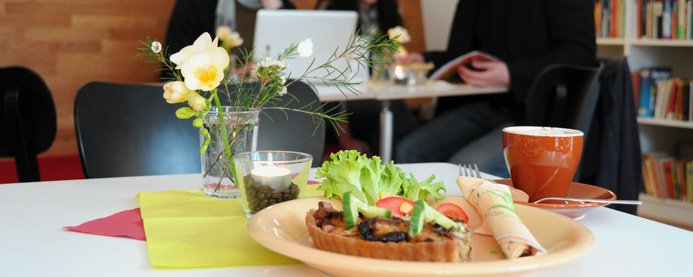 Sams-Café_Blume (c) KHG Bonn